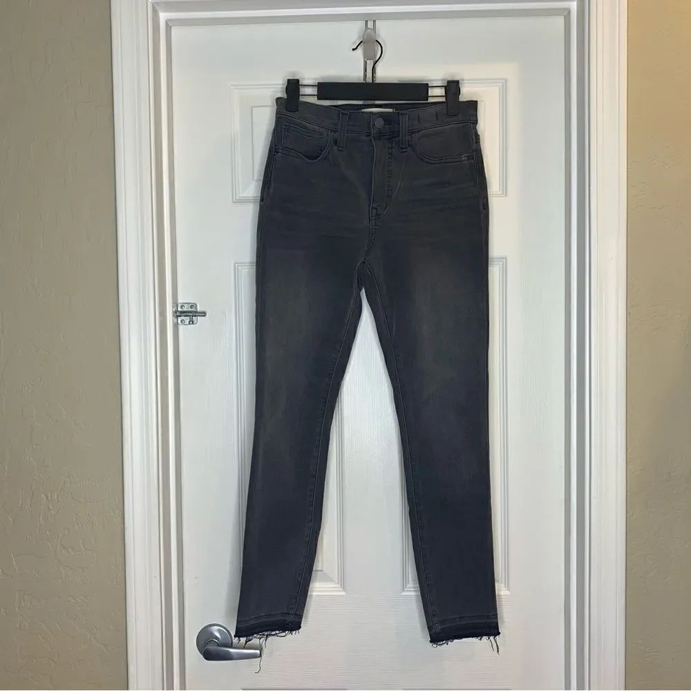 Madewell Roadtripper Jeggings Charcoal Black Raw Hem Size 25T